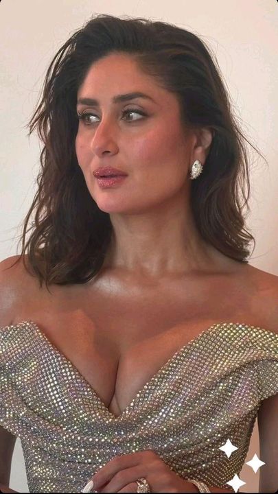 Kareena Kapoor boobs